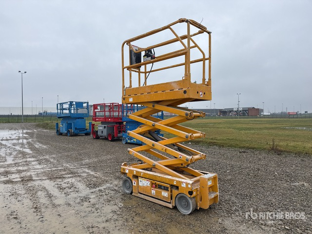 2007 Haulotte Optimum 8 Electric Scissor Lift - Scissor lift: picture 1 2007 Haulotte Optimum 8 Electric Scissor Lift - Scissor lift: picture 1