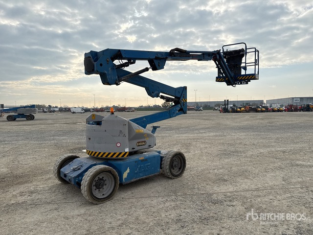 2007 JLG E450AJ Electric Articulating Boom Lift - Articulated boom: picture 3 2007 JLG E450AJ Electric Articulating Boom Lift - Articulated boom: picture 3
