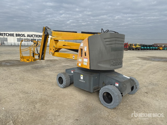 2008 Haulotte HA15IP Electric (Inoperable) Articulating Boom Lift - Articulated boom: picture 4 2008 Haulotte HA15IP Electric (Inoperable) Articulating Boom Lift - Articulated boom: picture 4