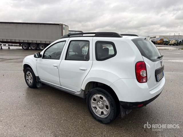 2012 Dacia Duster SUV - SUV: picture 2 2012 Dacia Duster SUV - SUV: picture 2