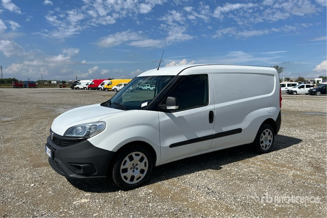 2020 Fiat Doblo CARGO MAXI 1.6 MJET 120CV LOUNGE Van Truck - Small van: picture 3 2020 Fiat Doblo CARGO MAXI 1.6 MJET 120CV LOUNGE Van Truck - Small van: picture 3