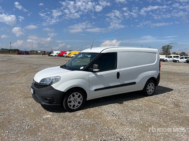 2020 Fiat Doblo CARGO MAXI 1.6 MJET 120CV LOUNGE Van Truck - Small van: picture 2 2020 Fiat Doblo CARGO MAXI 1.6 MJET 120CV LOUNGE Van Truck - Small van: picture 2