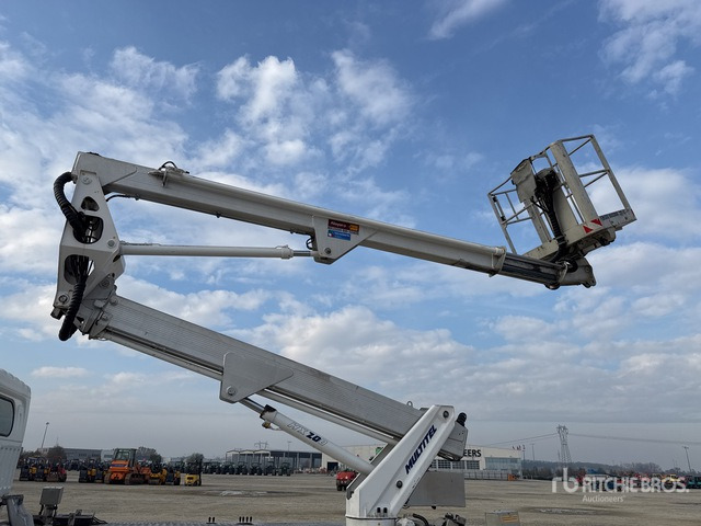 2020 Nissan Cabstar 35.13 2020 Multitel HX200 20 m on Bucket Truck - Truck mounted aerial platform: picture 4 2020 Nissan Cabstar 35.13 2020 Multitel HX200 20 m on Bucket Truck - Truck mounted aerial platform: picture 4