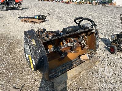 BOBCAT MB250SD to fit Bobcat T870HJF - Concrete mixer drum, Attachment: picture 4 BOBCAT MB250SD to fit Bobcat T870HJF - Concrete mixer drum, Attachment: picture 4