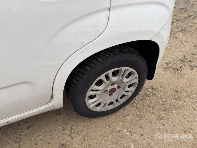 Fiat Panda Automobile - Car: picture 4 Fiat Panda Automobile - Car: picture 4