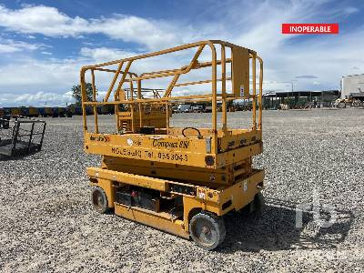 HAULOTTE COMPACT 8 (Inoperable) - Scissor lift: picture 1 HAULOTTE COMPACT 8 (Inoperable) - Scissor lift: picture 1