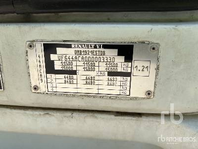 RENAULT VI 44ACA9 4x2 - Curtain side truck: picture 5 RENAULT VI 44ACA9 4x2 - Curtain side truck: picture 5
