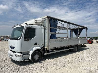 RENAULT VI 44ACA9 4x2 - Curtain side truck: picture 1 RENAULT VI 44ACA9 4x2 - Curtain side truck: picture 1