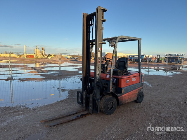 1998 Toyota 5FBE25 2500 kg Chariot Elevateur Elect ... Electric Forklift - Electric forklift: picture 1 1998 Toyota 5FBE25 2500 kg Chariot Elevateur Elect ... Electric Forklift - Electric forklift: picture 1