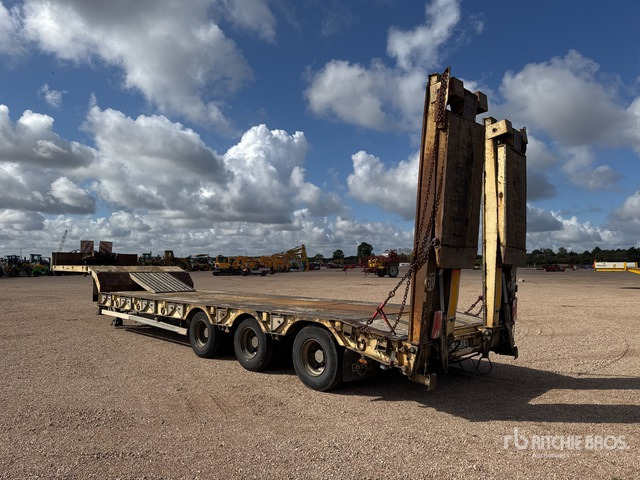2002 Kaiser SSB345 Tri/A Semi-Remorque Porte- Engi ... Lowboy Trailer - Low loader semi-trailer: picture 3 2002 Kaiser SSB345 Tri/A Semi-Remorque Porte- Engi ... Lowboy Trailer - Low loader semi-trailer: picture 3