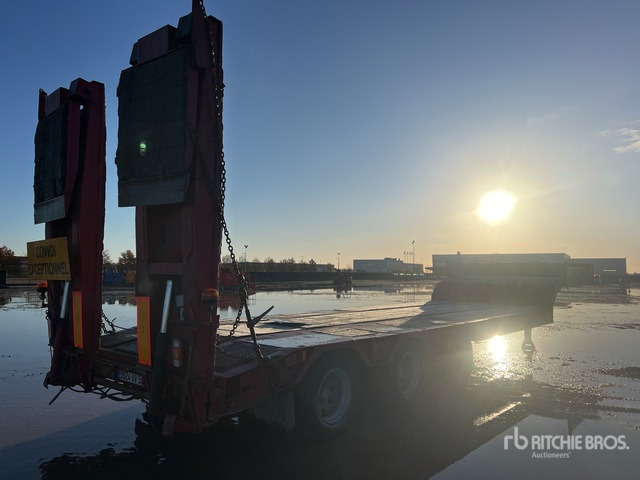 2002 Robuste Kaiser S5703P Tri/A Semi-Remorque Porte-Engin ... Lowboy Trailer - Low loader semi-trailer: picture 3 2002 Robuste Kaiser S5703P Tri/A Semi-Remorque Porte-Engin ... Lowboy Trailer - Low loader semi-trailer: picture 3