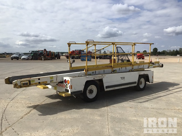 2005 Tug T660-1 600 mm x 7000 mm 4x2 (Inoperable) Belt Loader - Belt loader: picture 3 2005 Tug T660-1 600 mm x 7000 mm 4x2 (Inoperable) Belt Loader - Belt loader: picture 3