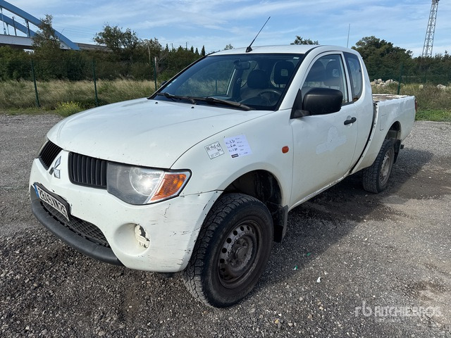 2007 Mitsubishi L200 4x4 Pickup - Pickup truck: picture 2 2007 Mitsubishi L200 4x4 Pickup - Pickup truck: picture 2
