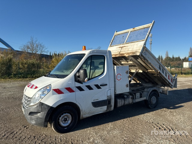 2012 Renault F3500 DCI125 4x2 Camion Benne (Inoperable) Dump Truck: Light Duty - Tipper: picture 2 2012 Renault F3500 DCI125 4x2 Camion Benne (Inoperable) Dump Truck: Light Duty - Tipper: picture 2