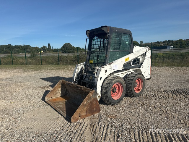 2015 Bobcat S450 Chargeuse Compact Skid Steer Loader - Skid steer loader: picture 1 2015 Bobcat S450 Chargeuse Compact Skid Steer Loader - Skid steer loader: picture 1