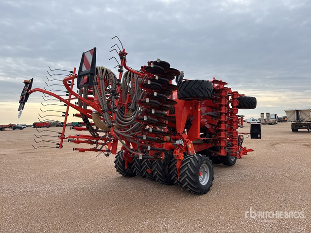 2022 Kubota SC1401CF 4 m Semi-Mount Semoir Pneumatique Air Seeder - Seed drill: picture 4 2022 Kubota SC1401CF 4 m Semi-Mount Semoir Pneumatique Air Seeder - Seed drill: picture 4