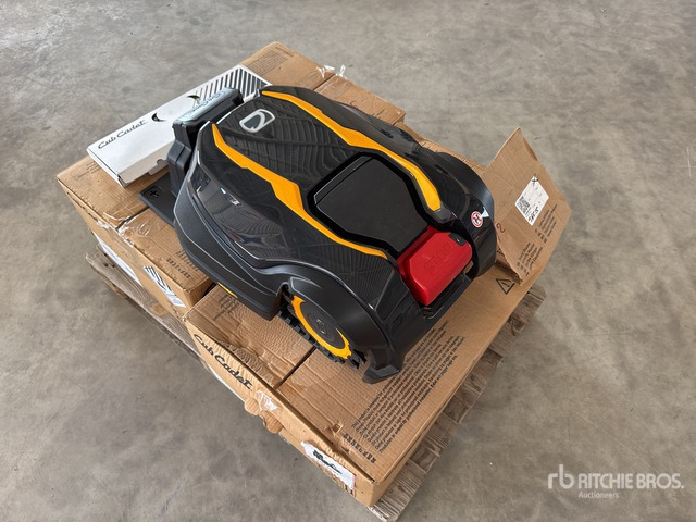 2023 Cub Cadet XR5 Electric Qte de Robots De Tonte ... :Misc. Environmental Equipment - Flail mower/ Mulcher: picture 3 2023 Cub Cadet XR5 Electric Qte de Robots De Tonte ... :Misc. Environmental Equipment - Flail mower/ Mulcher: picture 3