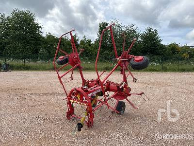 SIP SPIDER 555 PRO 5500 mm 3-Point Rotor Faneuse - Tedder/ Rake: picture 1 SIP SPIDER 555 PRO 5500 mm 3-Point Rotor Faneuse - Tedder/ Rake: picture 1