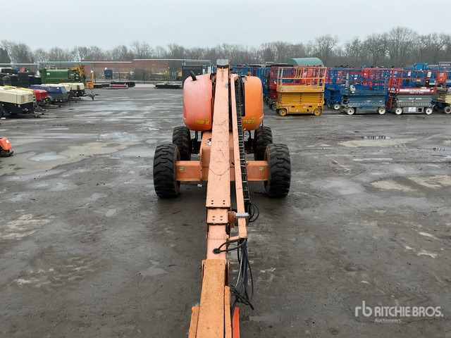 2007 JLG 660SJ 4WD Diesel Articulating Boom Lift - Articulated boom: picture 4 2007 JLG 660SJ 4WD Diesel Articulating Boom Lift - Articulated boom: picture 4