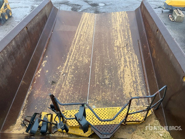 2007 Komatsu HD605-7 Haul Truck - Rigid dumper/ Rock truck: picture 4 2007 Komatsu HD605-7 Haul Truck - Rigid dumper/ Rock truck: picture 4