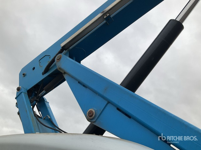 2011 Genie S85 4WD Diesel Telescopic Boom Lift - Telescopic boom: picture 4 2011 Genie S85 4WD Diesel Telescopic Boom Lift - Telescopic boom: picture 4