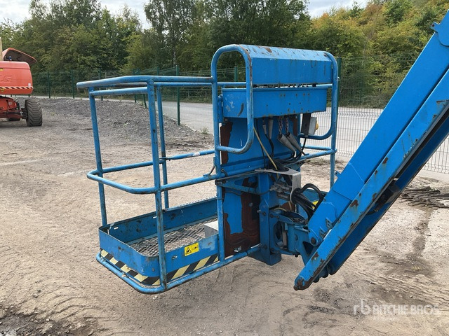 2011 Genie Z45/25J 2WD Hybrid Articulating Boom Lift - Articulated boom: picture 5 2011 Genie Z45/25J 2WD Hybrid Articulating Boom Lift - Articulated boom: picture 5