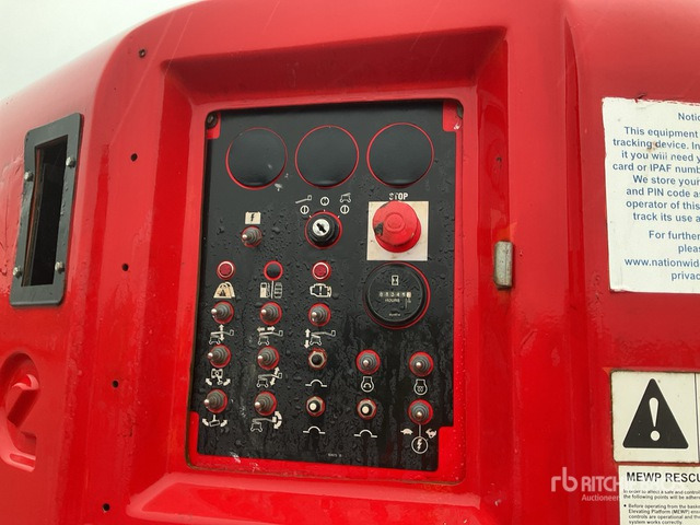 2011 Genie Z60 4WD Diesel Articulating Boom Lift - Articulated boom: picture 5 2011 Genie Z60 4WD Diesel Articulating Boom Lift - Articulated boom: picture 5