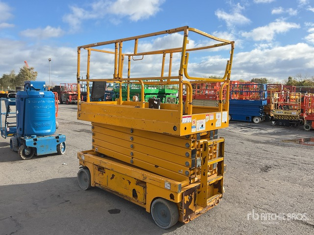 2014 Haulotte Compact 14 Electric Scissor Lift - Scissor lift: picture 3 2014 Haulotte Compact 14 Electric Scissor Lift - Scissor lift: picture 3