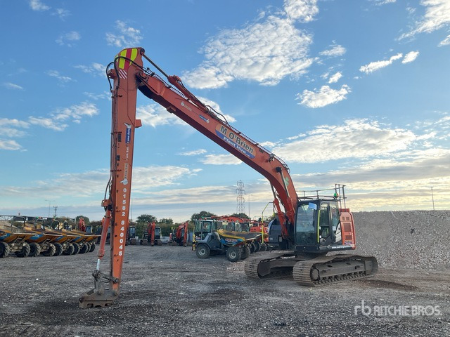 2014 Hitachi ZX225USLC-5 Long Reach Tracked Excavator - Crawler excavator: picture 3 2014 Hitachi ZX225USLC-5 Long Reach Tracked Excavator - Crawler excavator: picture 3