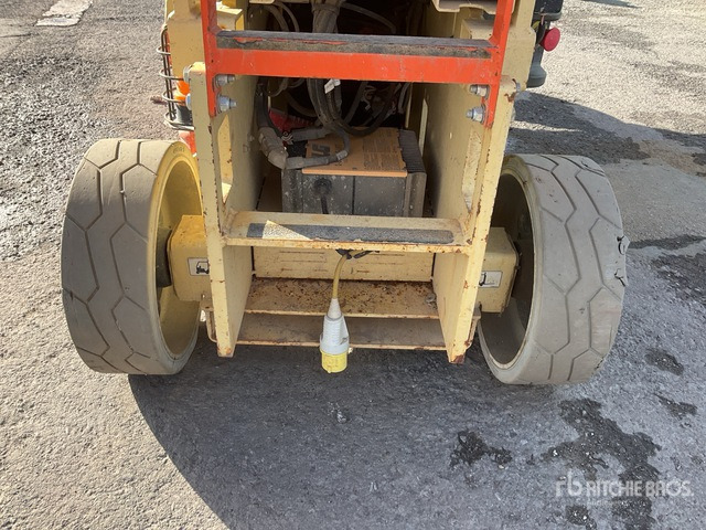 2016 JLG 2032ES Electric Scissor Lift - Scissor lift: picture 5 2016 JLG 2032ES Electric Scissor Lift - Scissor lift: picture 5