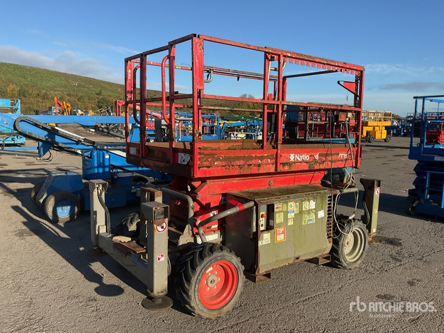 2016 Skyjack SJ5832 4x4 Diesel Scissor Lift - Scissor lift: picture 4 2016 Skyjack SJ5832 4x4 Diesel Scissor Lift - Scissor lift: picture 4