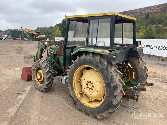 John Deere 1140 4WD Tractor - Farm tractor: picture 3 John Deere 1140 4WD Tractor - Farm tractor: picture 3