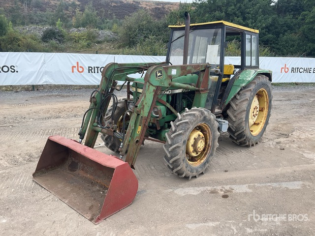 John Deere 1140 4WD Tractor - Farm tractor: picture 1 John Deere 1140 4WD Tractor - Farm tractor: picture 1
