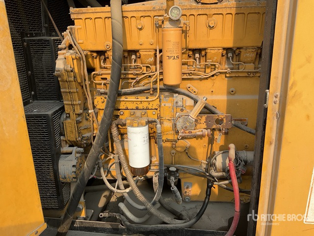 2006 Cat 3406 365 kVA Skid-Mounted Generator Set - Generator set: picture 5 2006 Cat 3406 365 kVA Skid-Mounted Generator Set - Generator set: picture 5