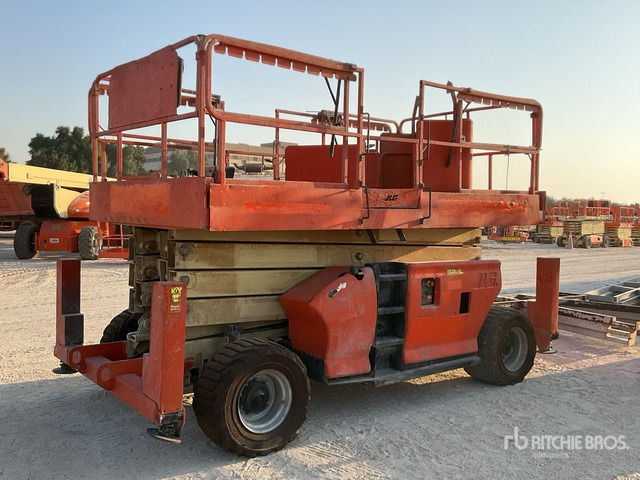 2007 JLG 4394RT 4x4 Diesel (Inoperable) Scissor Lift - Scissor lift: picture 1 2007 JLG 4394RT 4x4 Diesel (Inoperable) Scissor Lift - Scissor lift: picture 1