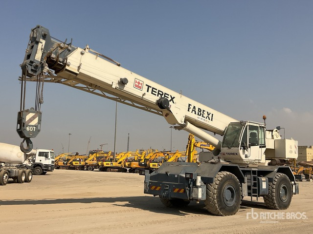 2011 Terex A600-1 60 ton 4x4x4 Rough Terrain Crane - Rough terrain crane: picture 2 2011 Terex A600-1 60 ton 4x4x4 Rough Terrain Crane - Rough terrain crane: picture 2
