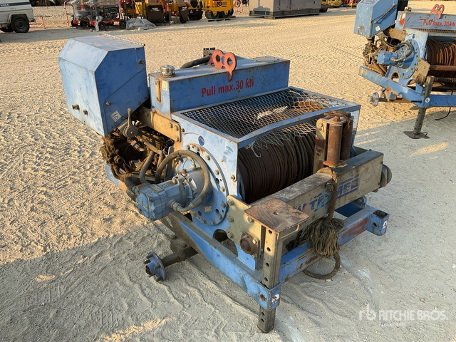 2016 Tesmec AMC 402 1000 Kg Portable Hydraulic Winch :Misc. Utility Equipment - Winch: picture 2 2016 Tesmec AMC 402 1000 Kg Portable Hydraulic Winch :Misc. Utility Equipment - Winch: picture 2