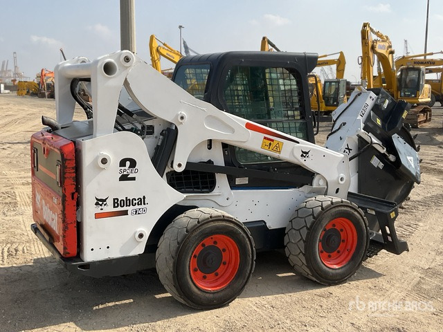 2018 Bobcat S740 Skid Steer Loader - Skid steer loader: picture 3 2018 Bobcat S740 Skid Steer Loader - Skid steer loader: picture 3