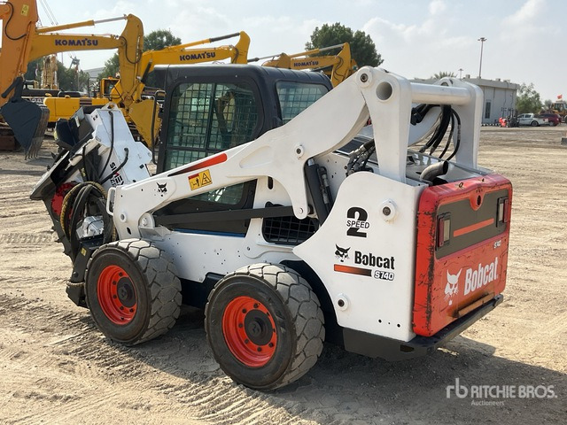 2018 Bobcat S740 Skid Steer Loader - Skid steer loader: picture 2 2018 Bobcat S740 Skid Steer Loader - Skid steer loader: picture 2