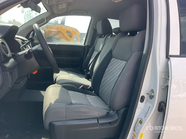 2019 Toyota Thunder 4x2 Crew Cab Pickup - Pickup truck: picture 5 2019 Toyota Thunder 4x2 Crew Cab Pickup - Pickup truck: picture 5