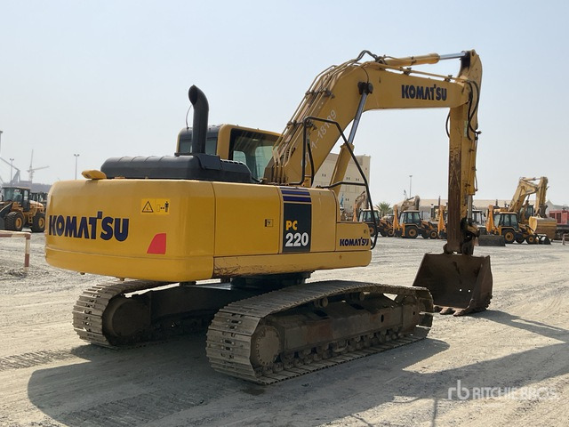 2020 Komatsu PC220-8M0 Tracked Excavator - Crawler excavator: picture 3 2020 Komatsu PC220-8M0 Tracked Excavator - Crawler excavator: picture 3