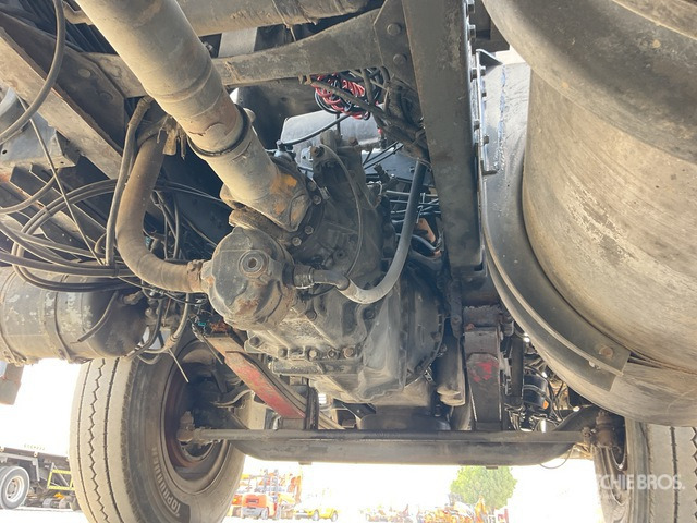 1995 Volvo FH12-420 4x2 S/A Sleeper Truck Tractor - Tractor unit: picture 5 1995 Volvo FH12-420 4x2 S/A Sleeper Truck Tractor - Tractor unit: picture 5