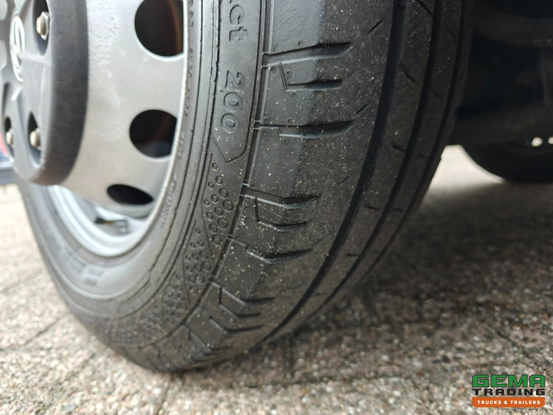Commercial vehicle Volkswagen Crafter  6x2 3Zitplaatsen Euro6 - Thoma Plateau 4000kg +  Lepel + Dubbele Lier 3.6T  - Standkachel - Navi: picture 20
