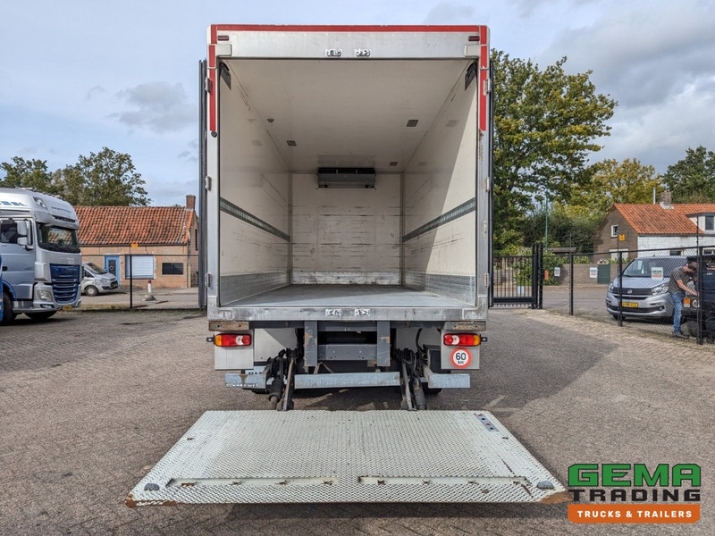 DAF FA LF55.300 4x2 Sleepcab 18T Euro5 Koel-VriesBak 6.45m + Carrier Supra 750 - Laadklep 1500KG (V781) - Isothermal truck: picture 4 DAF FA LF55.300 4x2 Sleepcab 18T Euro5 Koel-VriesBak 6.45m + Carrier Supra 750 - Laadklep 1500KG (V781) - Isothermal truck: picture 4