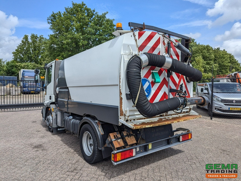 Iveco 140E21 4x2 Dagcab Euro3 - Schmidt SK500R - Hydrostaat - Road sweeper: picture 3 Iveco 140E21 4x2 Dagcab Euro3 - Schmidt SK500R - Hydrostaat - Road sweeper: picture 3