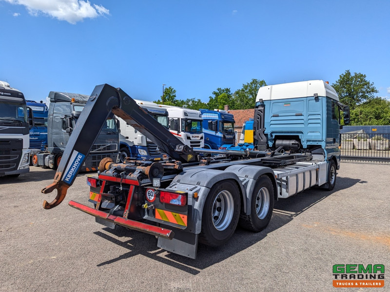 MAN TGX 28.460 6x2 XL Euro6 - Haakarm systeem 20T - Hydrolift HL20-6430 - Lift-As - Vangmuil - Hook lift truck: picture 2 MAN TGX 28.460 6x2 XL Euro6 - Haakarm systeem 20T - Hydrolift HL20-6430 - Lift-As - Vangmuil - Hook lift truck: picture 2