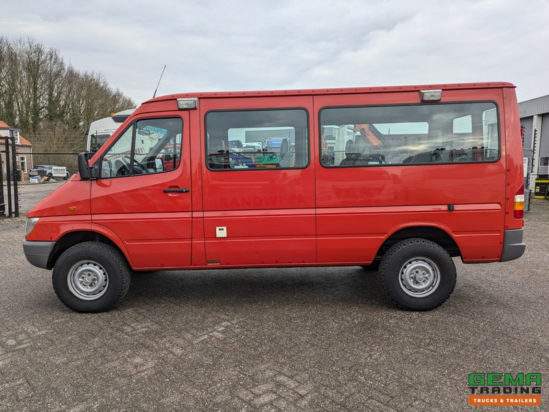 Mercedes-Benz 316 CDI  4x4 Euro3 - 59.000km - 9 Persoons - Lier - 3 Sperren!  Hoge en Lage Gearing - 07/2025 APK leasing Mercedes-Benz 316 CDI  4x4 Euro3 - 59.000km - 9 Persoons - Lier - 3 Sperren!  Hoge en Lage Gearing - 07/2025 APK: picture 10
