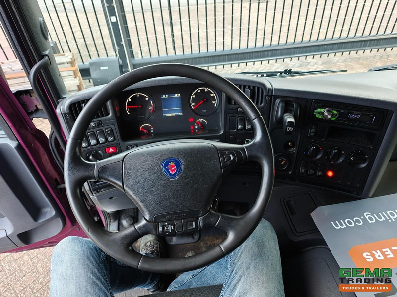 Refrigerator truck Scania P230 4x2 Dagcab Euro5 - Koel-VriesBak 7.55m + Carrier Supra 950MT + Laadklep 2000kg: picture 14 Refrigerator truck Scania P230 4x2 Dagcab Euro5 - Koel-VriesBak 7.55m + Carrier Supra 950MT + Laadklep 2000kg: picture 14