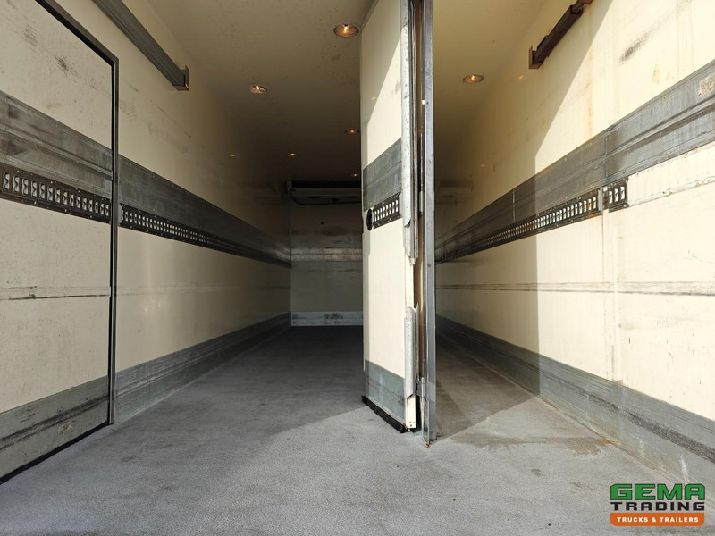 Refrigerator truck Scania P230 4x2 Dagcab Euro5 - Koel-VriesBak 7.55m + Carrier Supra 950MT + Laadklep 2000kg: picture 10 Refrigerator truck Scania P230 4x2 Dagcab Euro5 - Koel-VriesBak 7.55m + Carrier Supra 950MT + Laadklep 2000kg: picture 10