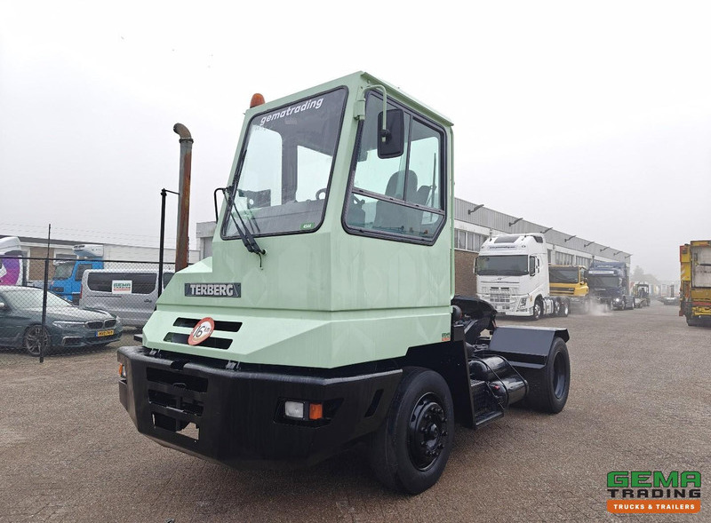 Terberg YT180 Schotel 25T - Naafreductie - Cummins - Landbouw Kenteken Belgisch - Nieuw Gespoten / Refurbished - Terminal tractor: picture 1 Terberg YT180 Schotel 25T - Naafreductie - Cummins - Landbouw Kenteken Belgisch - Nieuw Gespoten / Refurbished - Terminal tractor: picture 1